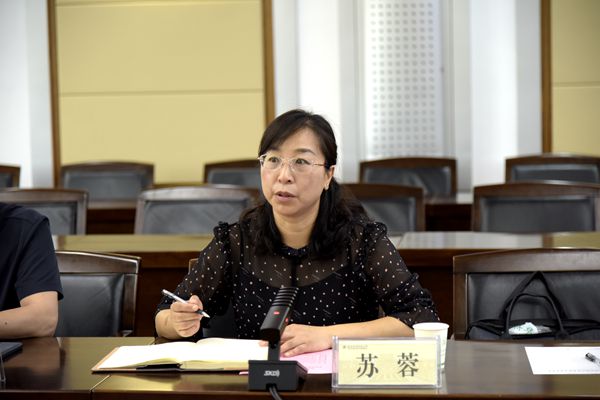 必赢766net手机版党委书记苏蓉主持座谈会.jpg